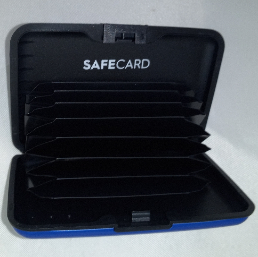 NEW Safecard Memo Card Credit Card Document Holder Aluminum Metal Card Holder